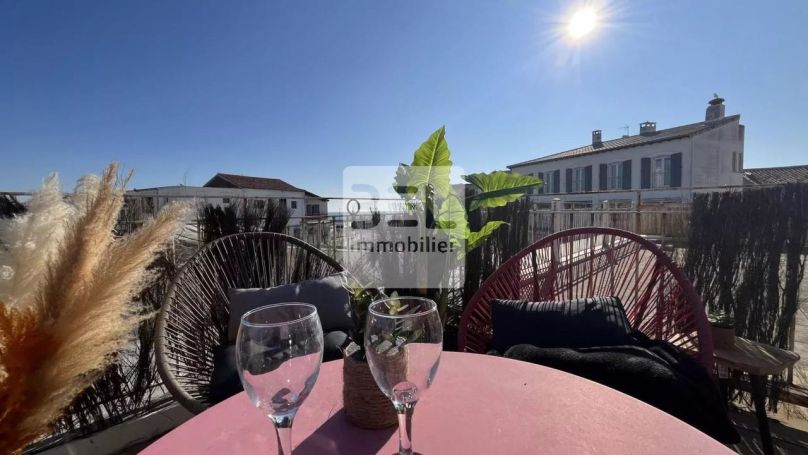 A louer APPARTEMENT T3 76 M2 TERRASSE VUE MER SAINTES MARIES DE LA MER