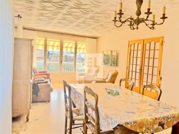 A louer MAISON  4 PIECES 120 M2  BAGNOLS SUR CEZE