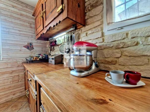 A louer MAISON  4 PIECES 98 M2  BAGNOLS SUR CEZE