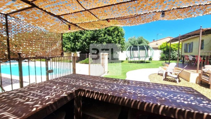 A louer MAISON  5 PIECES 118 M2  UZES