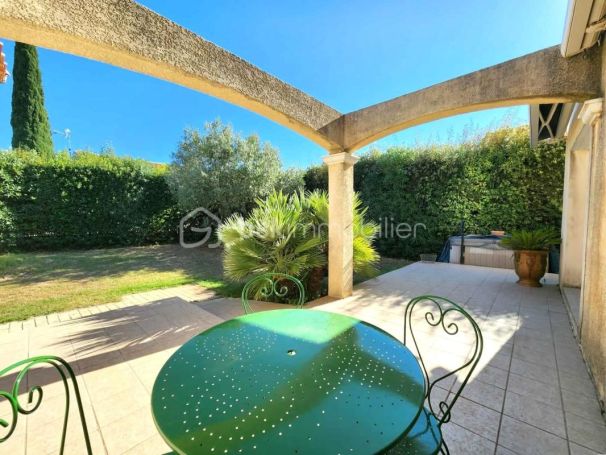 A vendre MAISON  5 PIECES 129 M2  PEZENAS