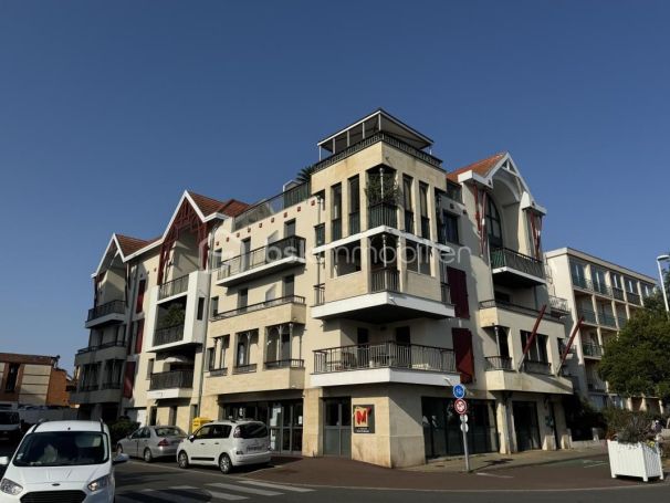 A louer APPARTEMENT DUPLEX T5 122 M2 TERRASSE BORD DE MER ARCACHON