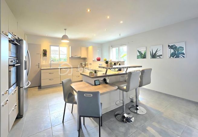 A louer MAISON  CONTEMPORAINE  VENCE