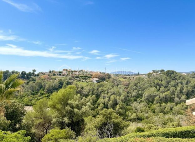 A louer MAISON  5 PIECES 175 M2  LA GAUDE