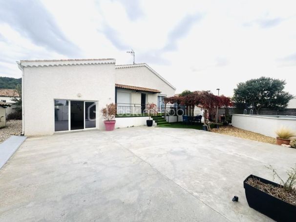 A louer MAISON  5 PIECES 125 M2  LIGNAN SUR ORB