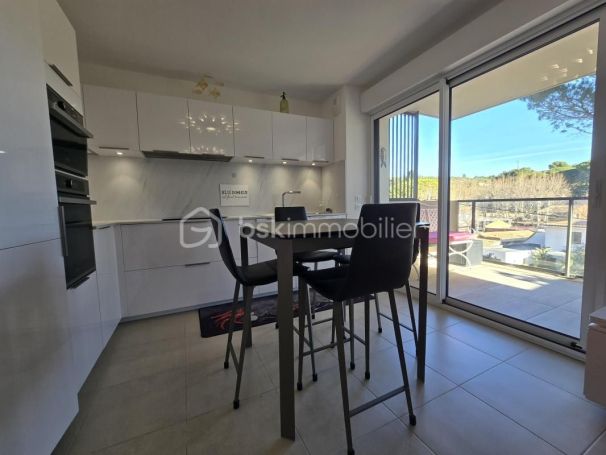 A louer APPARTEMENT DE PRESTIGE NEUF T2 41 M2 BORD DE MER CARRY LE ROUET