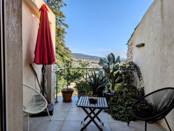 A louer MAISON  DE MAîTRE  MONTPEYROUX