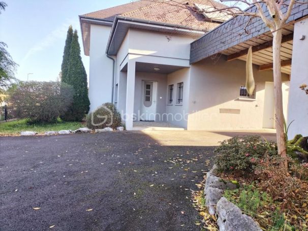 A louer MAISON  CONTEMPORAINE BORD DE MER OLORON SAINTE MARIE