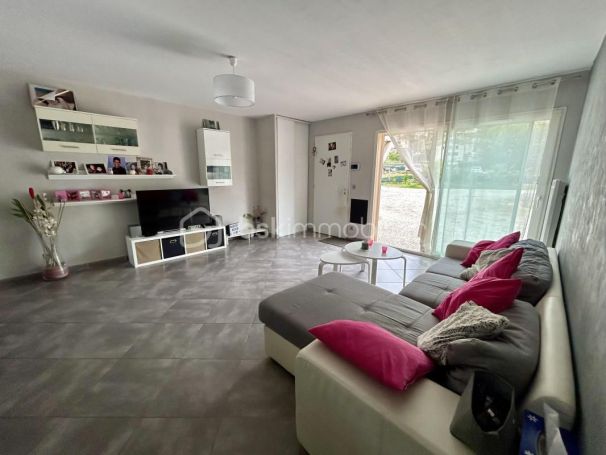 A louer MAISON  CONTEMPORAINE  SOLLIES PONT