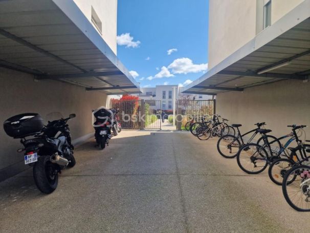 A louer APPARTEMENT T2 40 M2  CASTELNAU LE LEZ