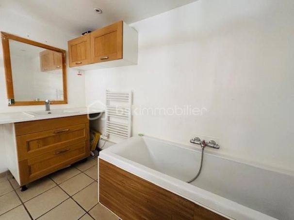 A louer LOFT  CONTEMPORAINE  VILLELONGUE DE LA SALANQUE