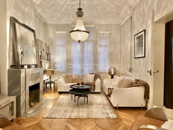 A louer MAISON  DE MAîTRE  AMIENS