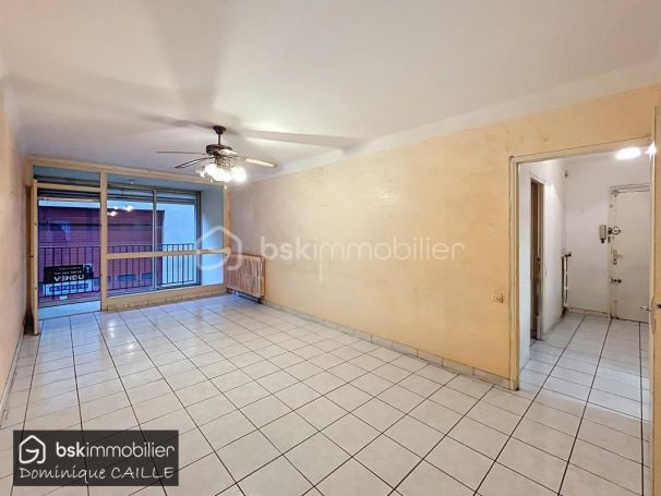 A louer APPARTEMENT T4 78 M2 BORD DE MER SETE