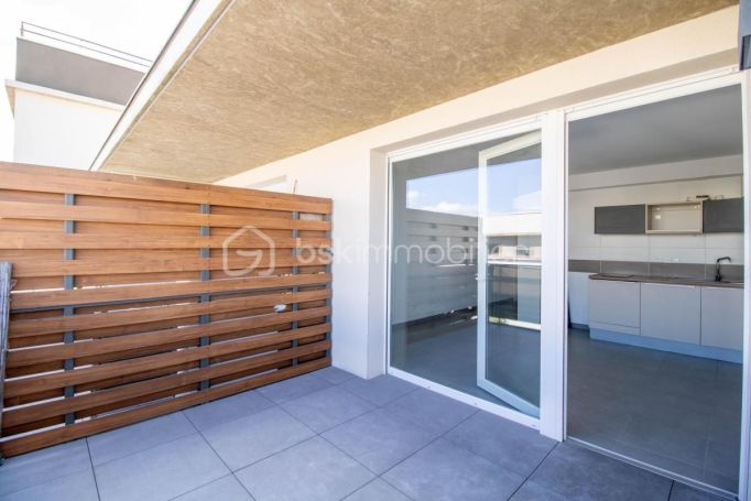 A louer APPARTEMENT T2 39 M2 TERRASSE PLAGE à PIED SETE