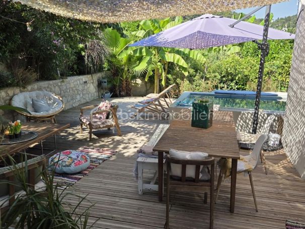 A louer LOFT  8 PIECES 200 M2 PLAGE à PIED VALLAURIS