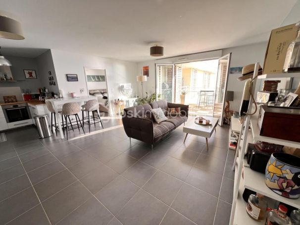 A louer APPARTEMENT DE PRESTIGE T4 88 M2 TERRASSE VUE MER PALAVAS LES FLOTS