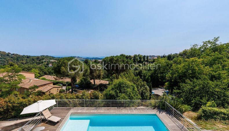 A louer MAISON  CONTEMPORAINE BORD DE MER VENCE