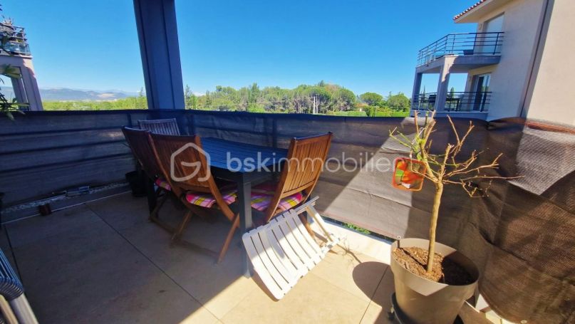 A louer APPARTEMENT T2 41 M2 TERRASSE BORD DE MER ROQUEBRUNE SUR ARGENS