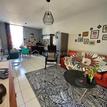 A louer APPARTEMENT T2 46 M2 TERRASSE  CLERMONT L HERAULT