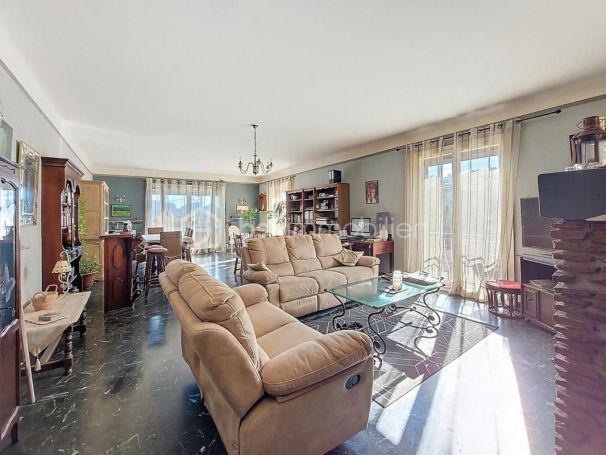 A louer APPARTEMENT T4 127 M2 BORD DE MER LA CIOTAT