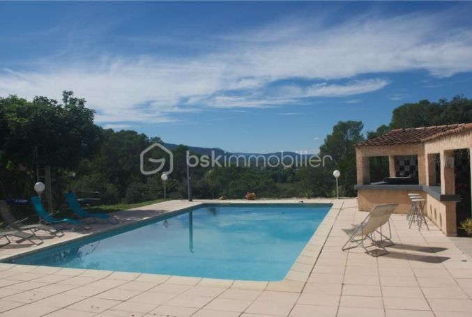 A louer MAISON  5 PIECES 131 M2  BRIGNOLES