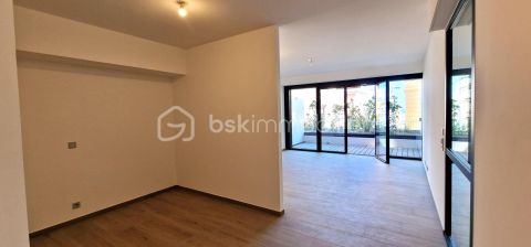 A louer STUDIO NEUF 40 M2 TERRASSE BORD DE MER BEAUSOLEIL