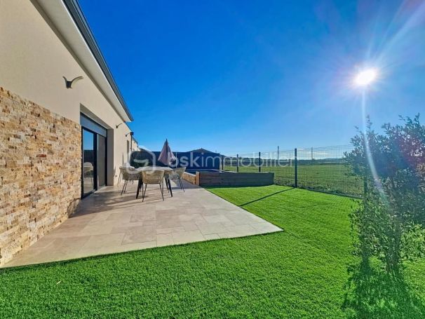 A louer MAISON  5 PIECES 118 M2  MARAUSSAN