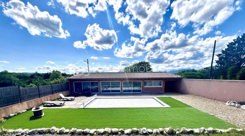 A louer MAISON  DE MAîTRE  SAUVE