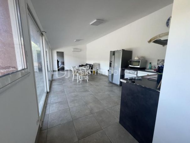 A louer MAISON  DE MAîTRE  SAUVE