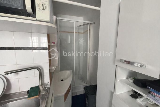 A vendre STUDIO  11 M2 PIEDS DANS L'EAU LE HAVRE