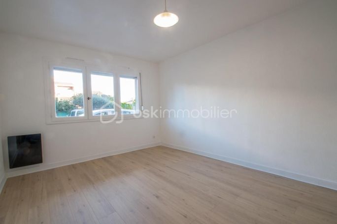 A louer APPARTEMENT T2 34 M2 BORD DE MER LA LONDE LES MAURES