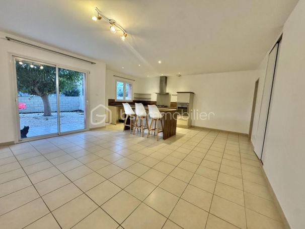 A louer MAISON  4 PIECES 89 M2  BEZIERS