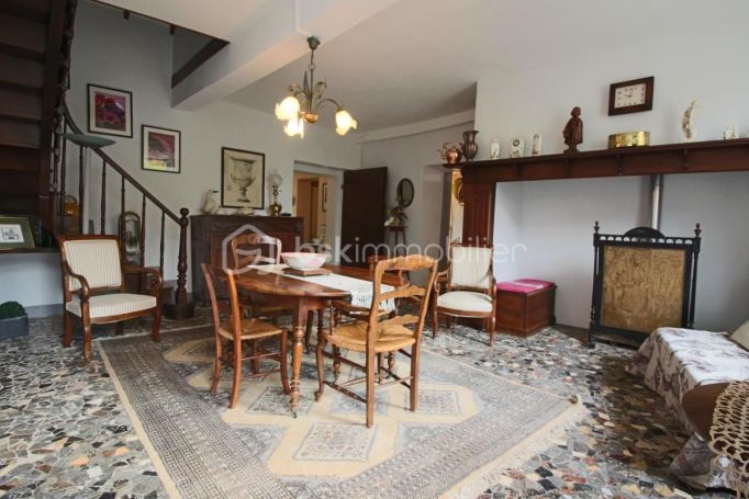 A louer MAISON  DE MAîTRE  SERRES CASTET