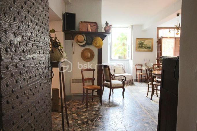 A louer MAISON  DE MAîTRE  SERRES CASTET