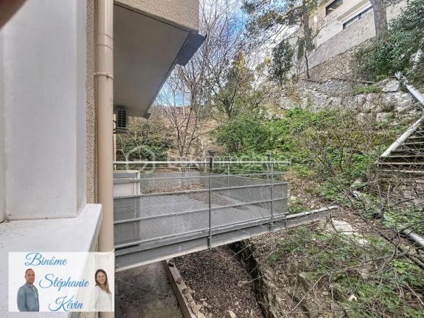 A louer APPARTEMENT T2 52 M2 TERRASSE  NIMES