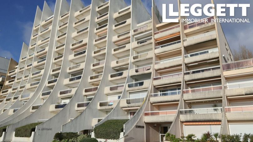 A louer STUDIO  32 M2 TERRASSE PIEDS DANS L'EAU LA BAULE ESCOUBLAC