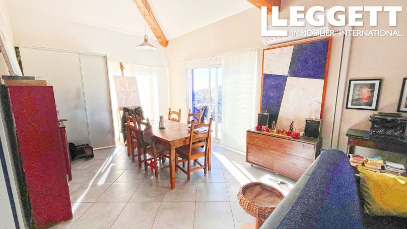 A louer MAISON  5 PIECES 122 M2 BORD DE MER NICE