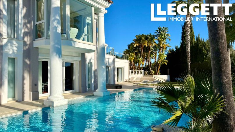 A vendre MAISON  9 PIECES 495 M2 VUE MER VALLAURIS