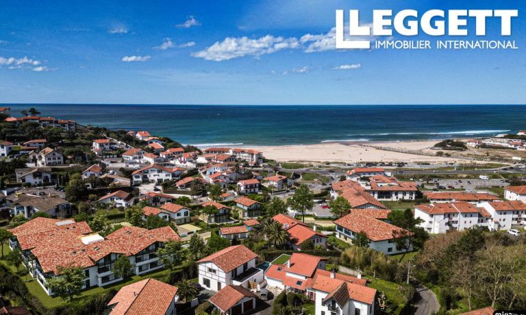 A louer APPARTEMENT DE PRESTIGE T3 64 M2 BORD DE MER BIDART