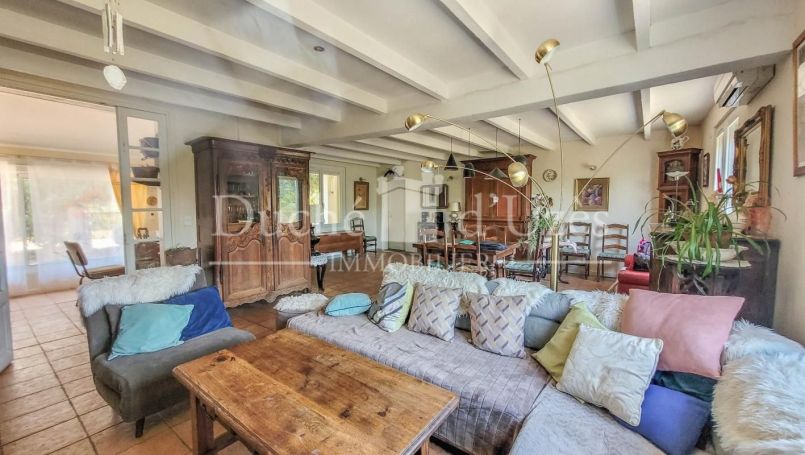 A louer MAISON  7 PIECES 172 M2  UZES