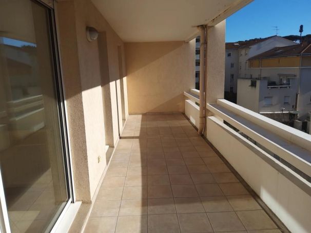 A louer APPARTEMENT T2 49 M2 TERRASSE AUBAGNE
