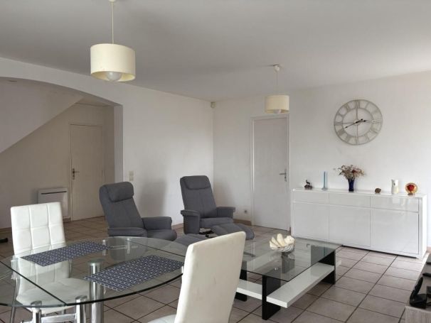 A louer MAISON  4 PIECES 101 M2 BORD DE MER BAGES