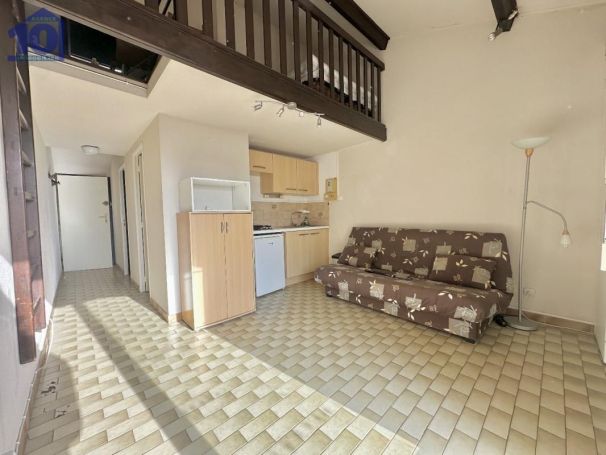 A louer APPARTEMENT T2 27 M2 TERRASSE PLAGE à PIED VALRAS PLAGE