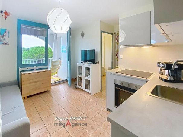 A louer APPARTEMENT T2 28 M2 BORD DE MER GRUISSAN