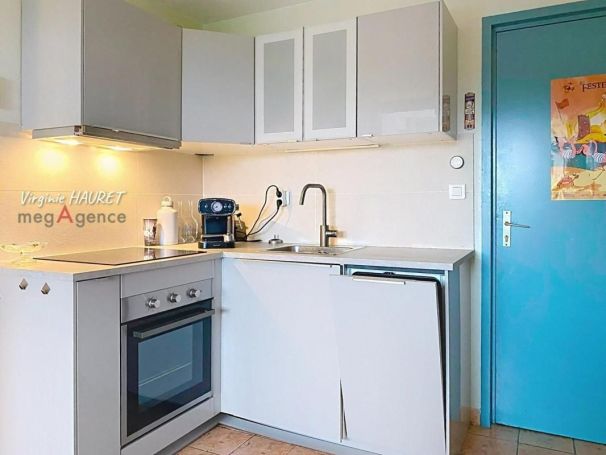 A louer APPARTEMENT T2 28 M2 BORD DE MER GRUISSAN