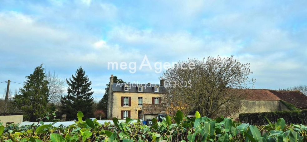 A louer MAISON  DE MAîTRE  FALAISE