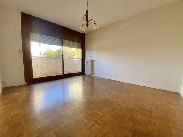 A louer APPARTEMENT T3 54 M2 TERRASSE  MARSEILLE 13EME