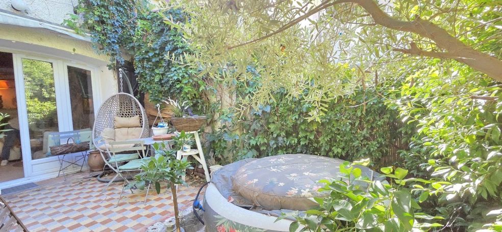 A louer MAISON  DE MAîTRE  CUGES LES PINS