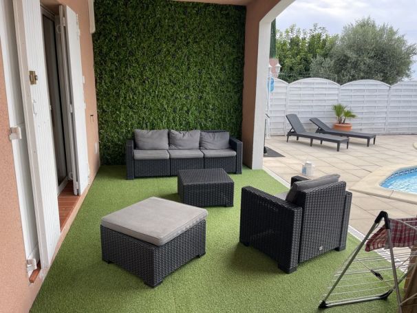 A louer MAISON  7 PIECES 154 M2  LA PENNE SUR HUVEAUNE