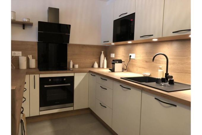 A louer APPARTEMENT T3 68 M2  NIMES